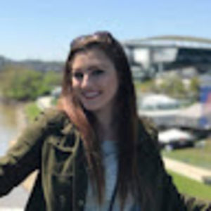 Meet your Posher, Lauren